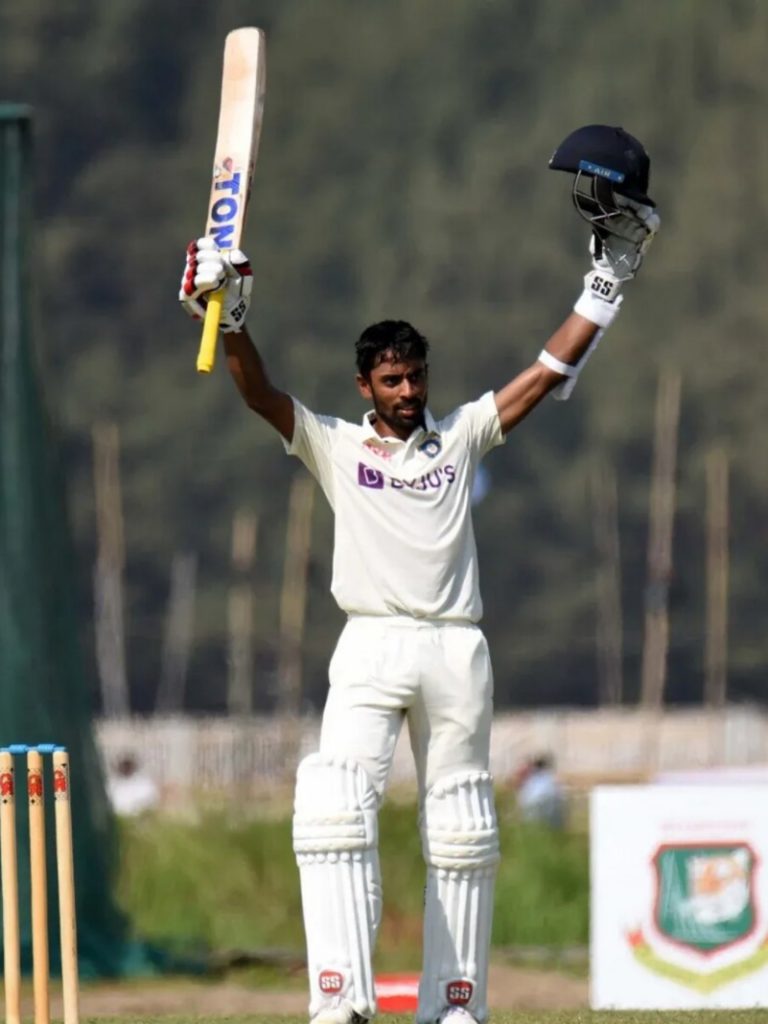 Abhimanyu Easwaran Team B Captain - CricTips