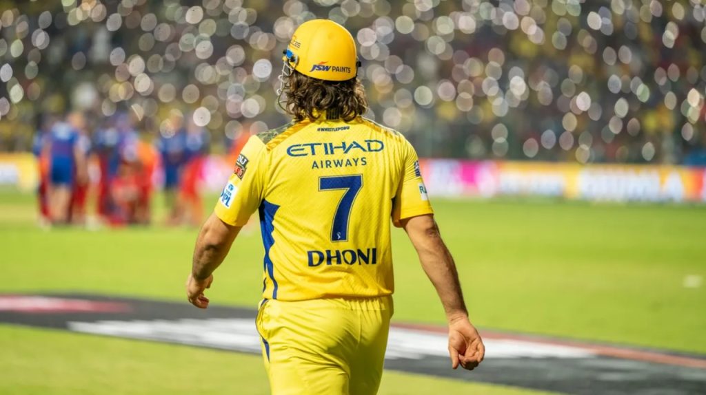 MS Dhoni during RCB vs CSK IPL 2024
