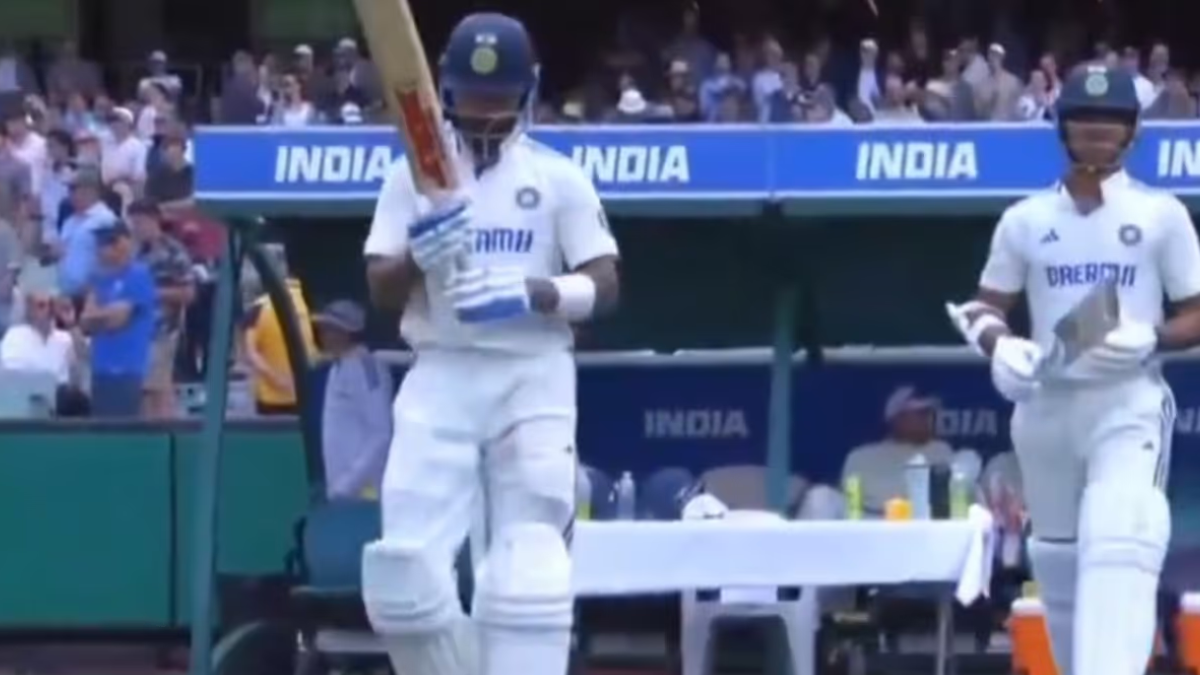 The australia crowd booed king Kohli when he entered the ground - CricTips