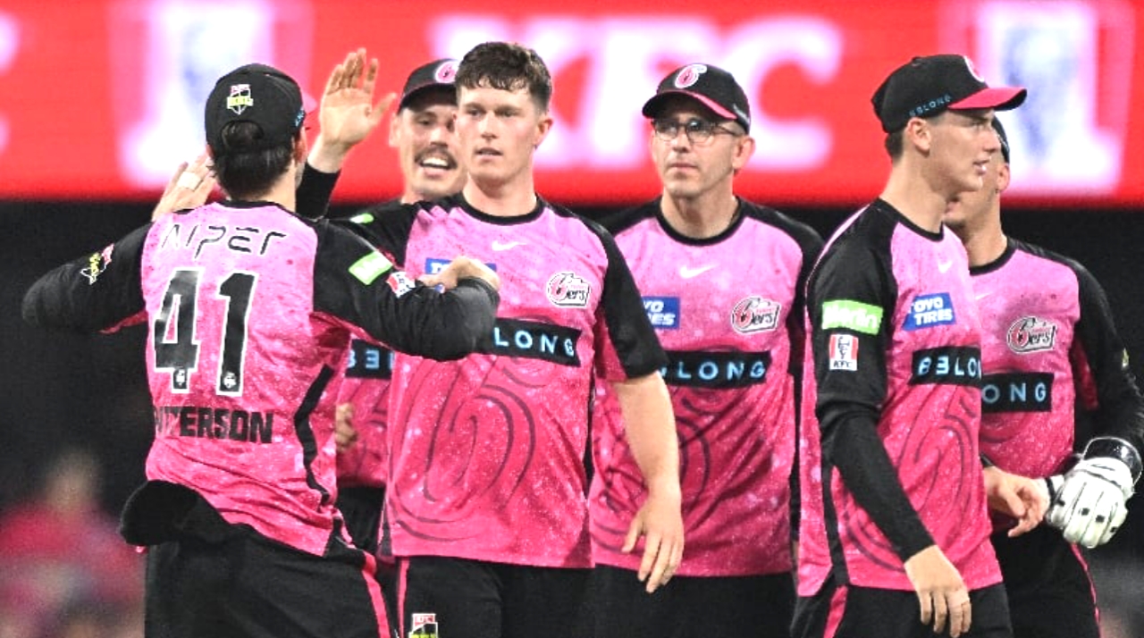 Brisbane Heat vs Sydney Sixers BBL 2024-2025 Dream11 Match Prediction - CricTips Brisbane Heat vs Sydney Sixers BBL 2024-2025 Dream11 Match Prediction