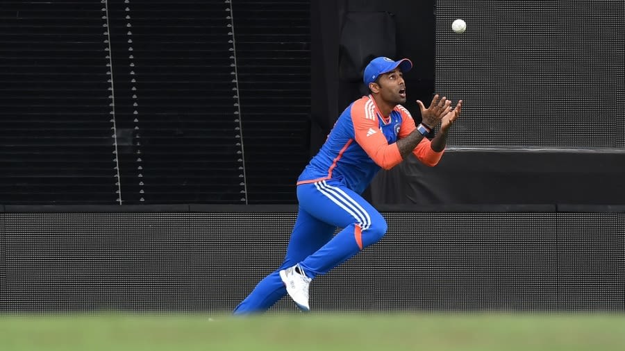 Suryakumar Yadav's Iconic Catch: A Turning Point for India - CricTips Suryakumar Yadav's Iconic Catch: A Turning Point for India