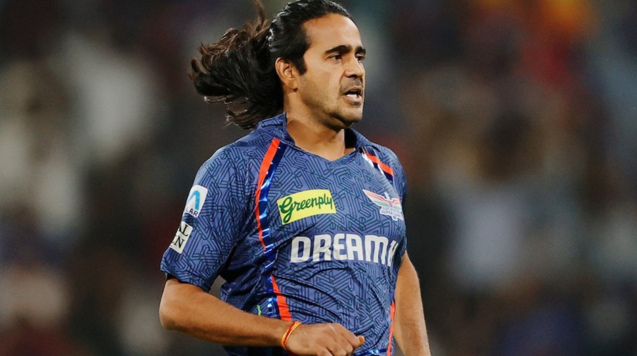 Digvesh Rathi name Sunil Narine as his idol in IPL 2025